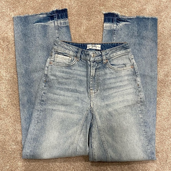 We The Free Wide Leg Jeans - Picture 1 of 5